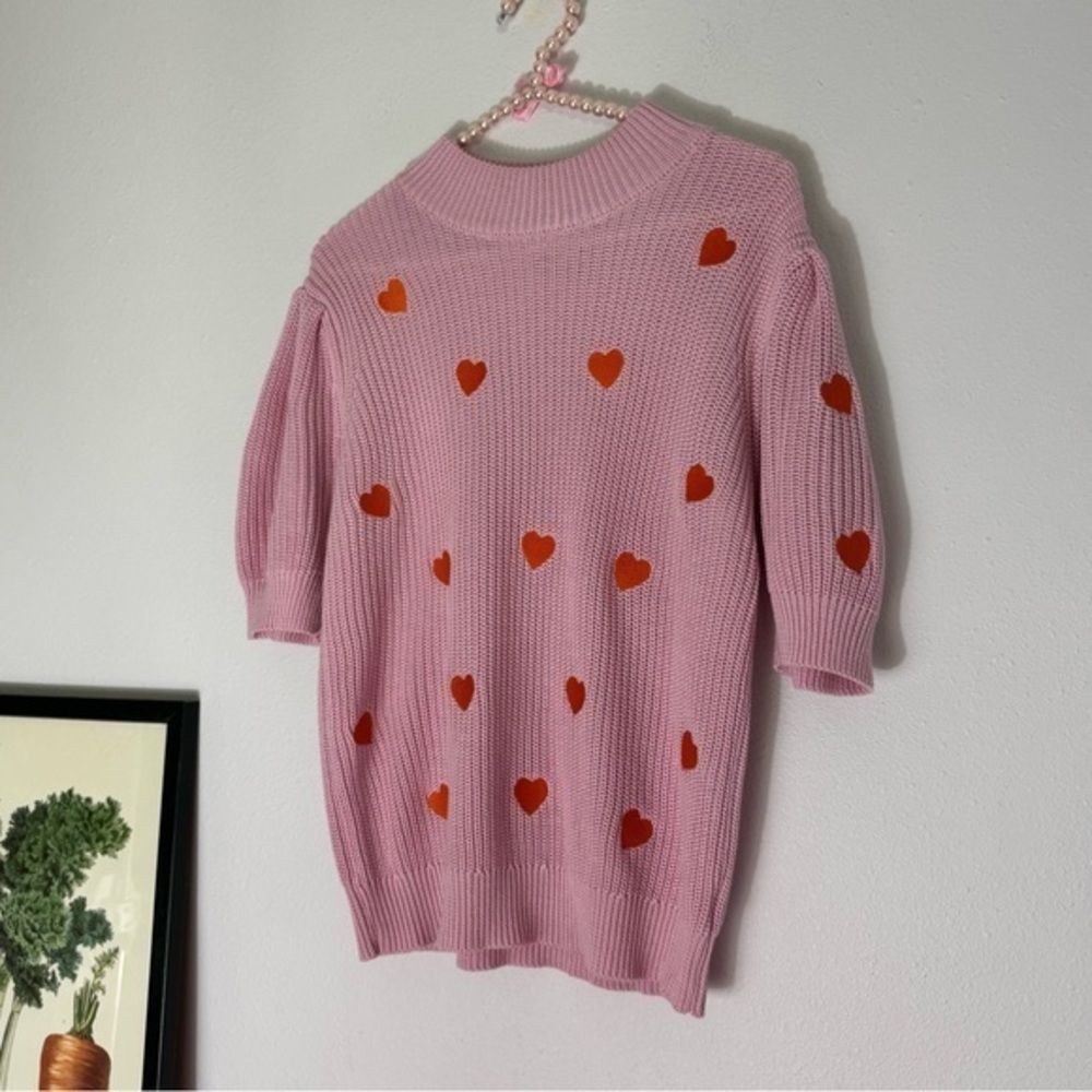 Karlie pink with orange heart short sleeved sweater size Medium